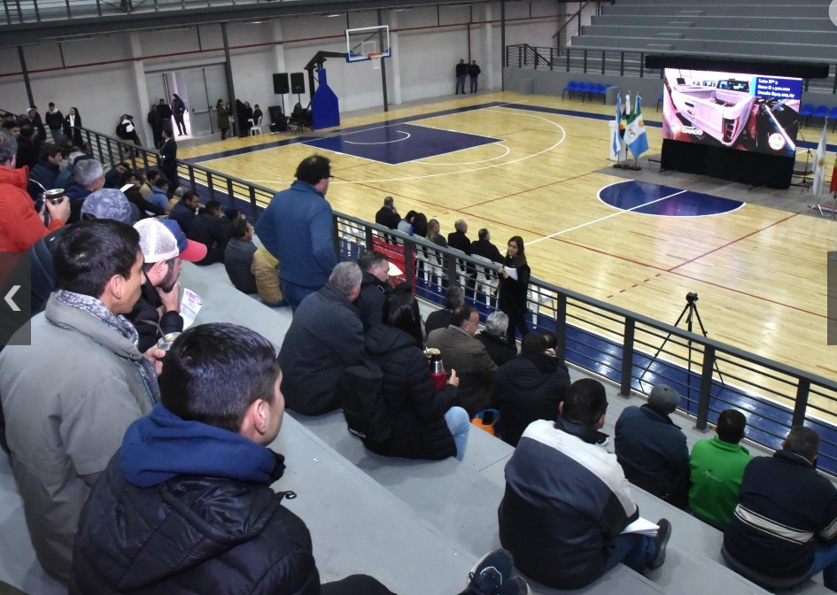 Chaco: Exitosa subasta pública de vehículos del Estado